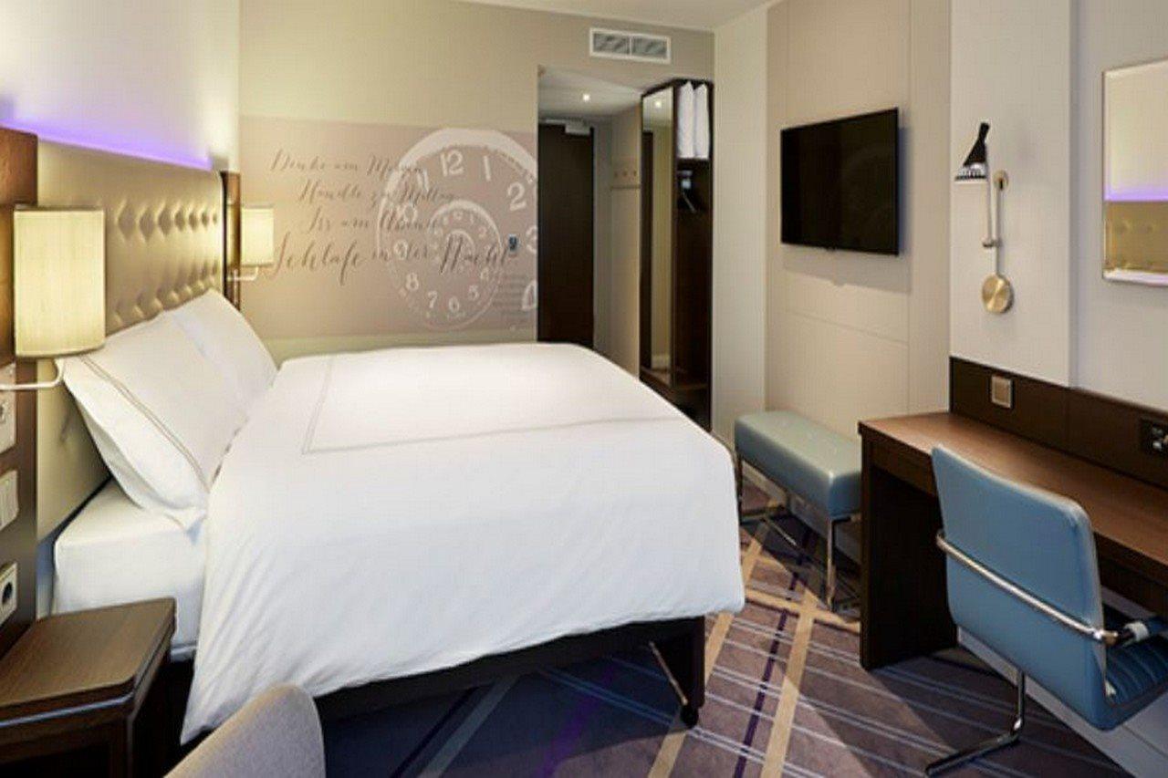 Premier Inn Stuttgart City Europaviertel Eksteriør bilde