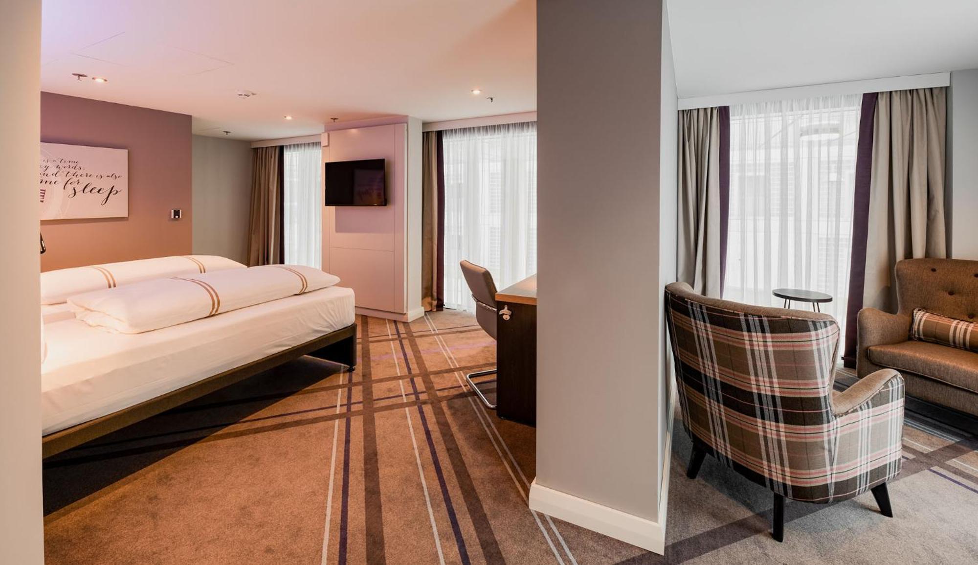 Premier Inn Stuttgart City Europaviertel Eksteriør bilde